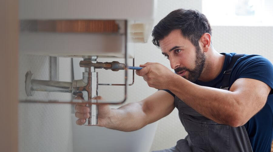 Faucet aerator cleaning/replacement in Gary, IN
